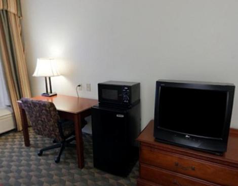 Holiday Inn Express Hotel & Suites Laurinburg By Ihg מראה חיצוני תמונה