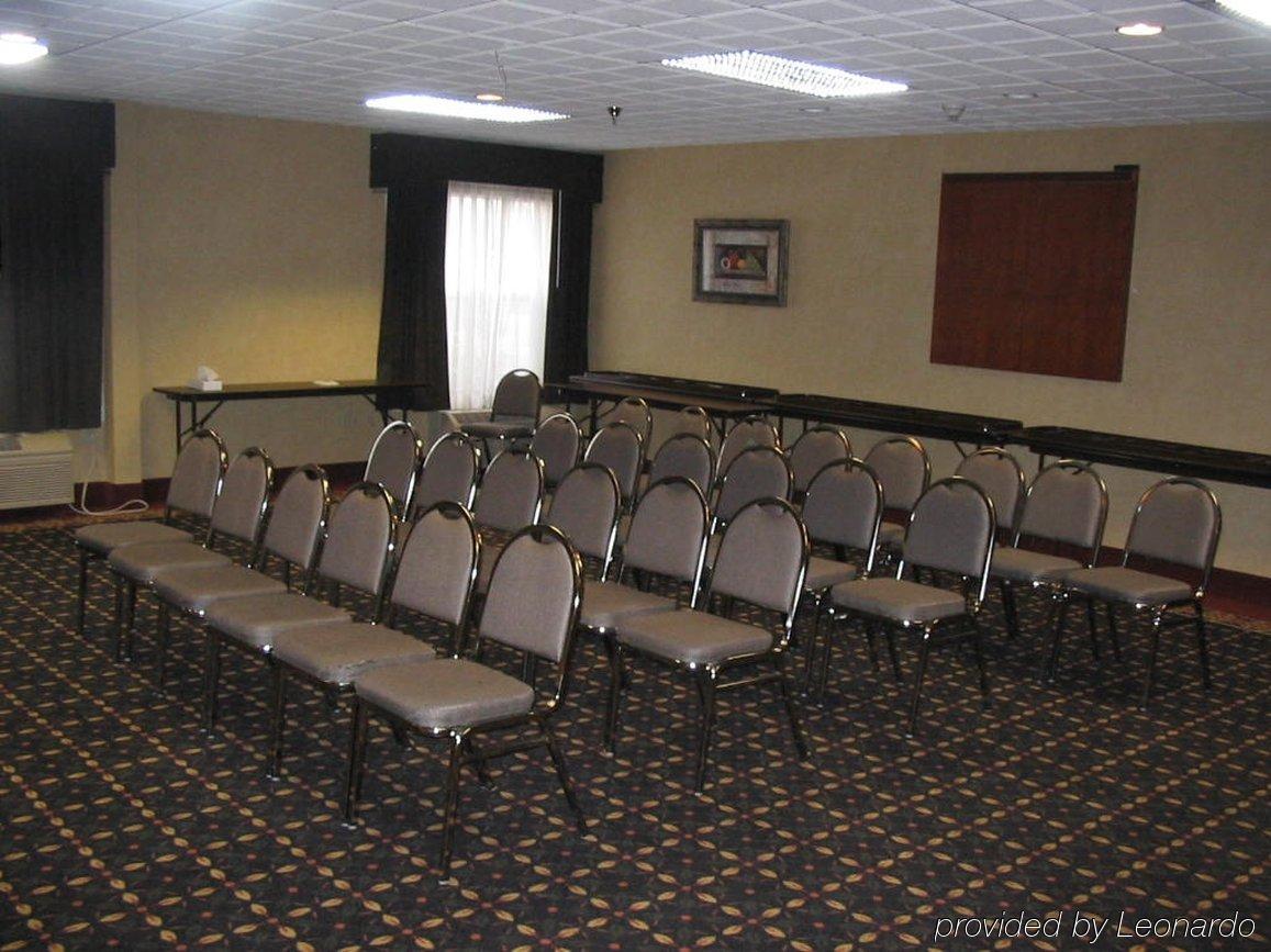 Holiday Inn Express Hotel & Suites Laurinburg By Ihg מראה חיצוני תמונה